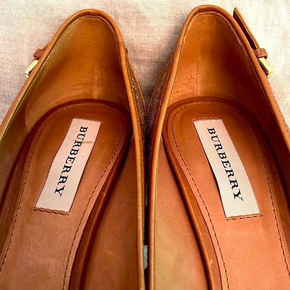 Burberry Peep-Toe Pumps - Picture 8 of 10